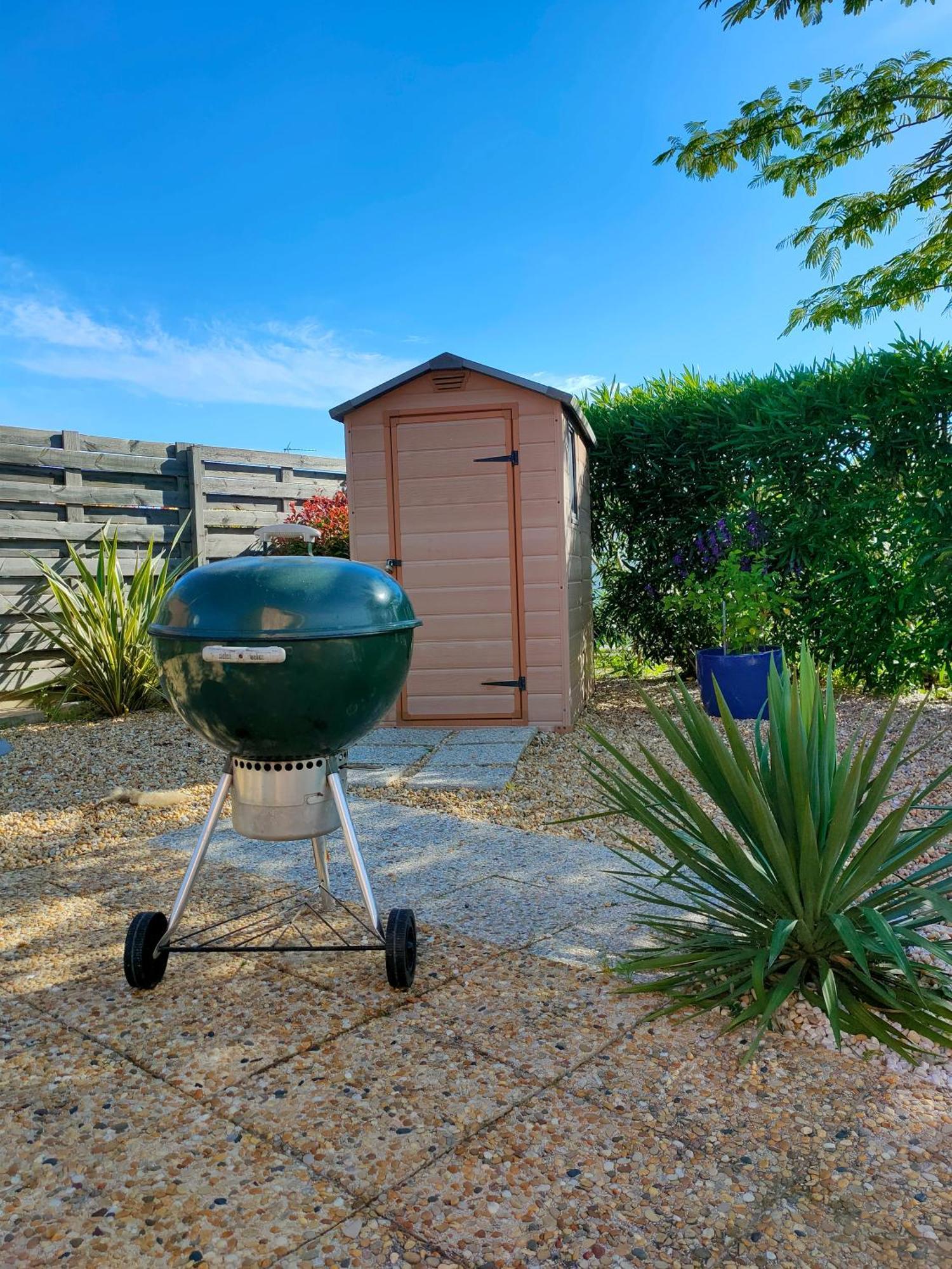 Saint-Laurent-dʼAigouze Le Mazet Sooksabai, Confort, Charme Et Decouverte En Petite Camargue מראה חיצוני תמונה